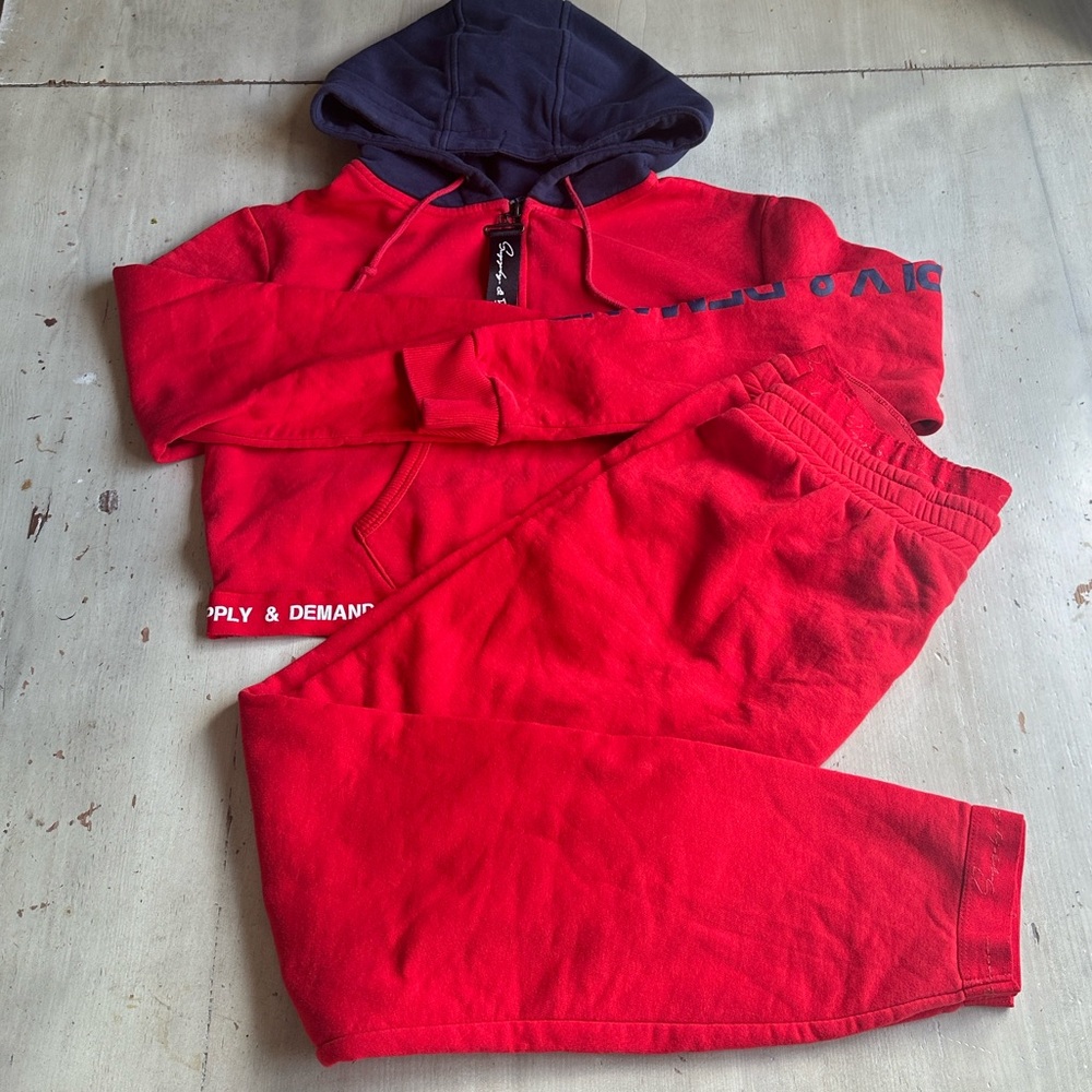 Supply & Demand sweatshirt and sweatpants set